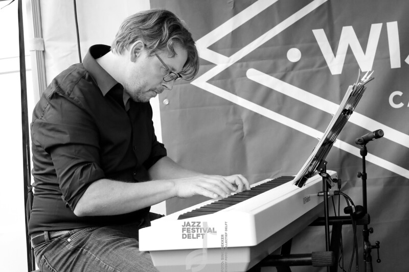 26 WY JoniM SD61541 v2